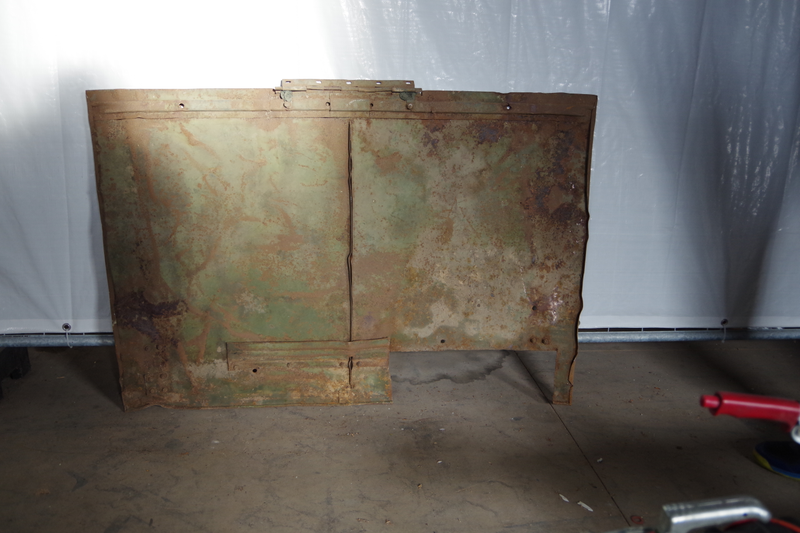 Illustration for article titled Germans Discover Military Jeep Hoods Used to Repair a Ceiling after World War II